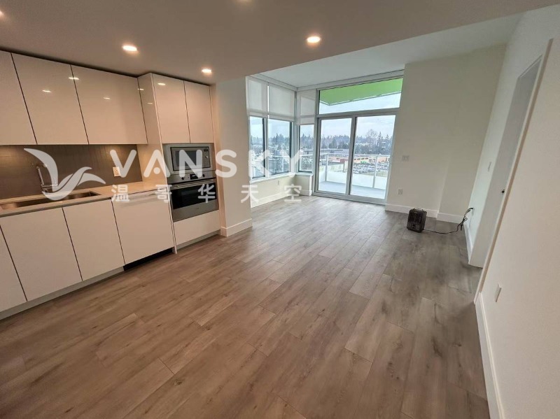 260523172823_Surrey Centre apartment for rent4.jpg